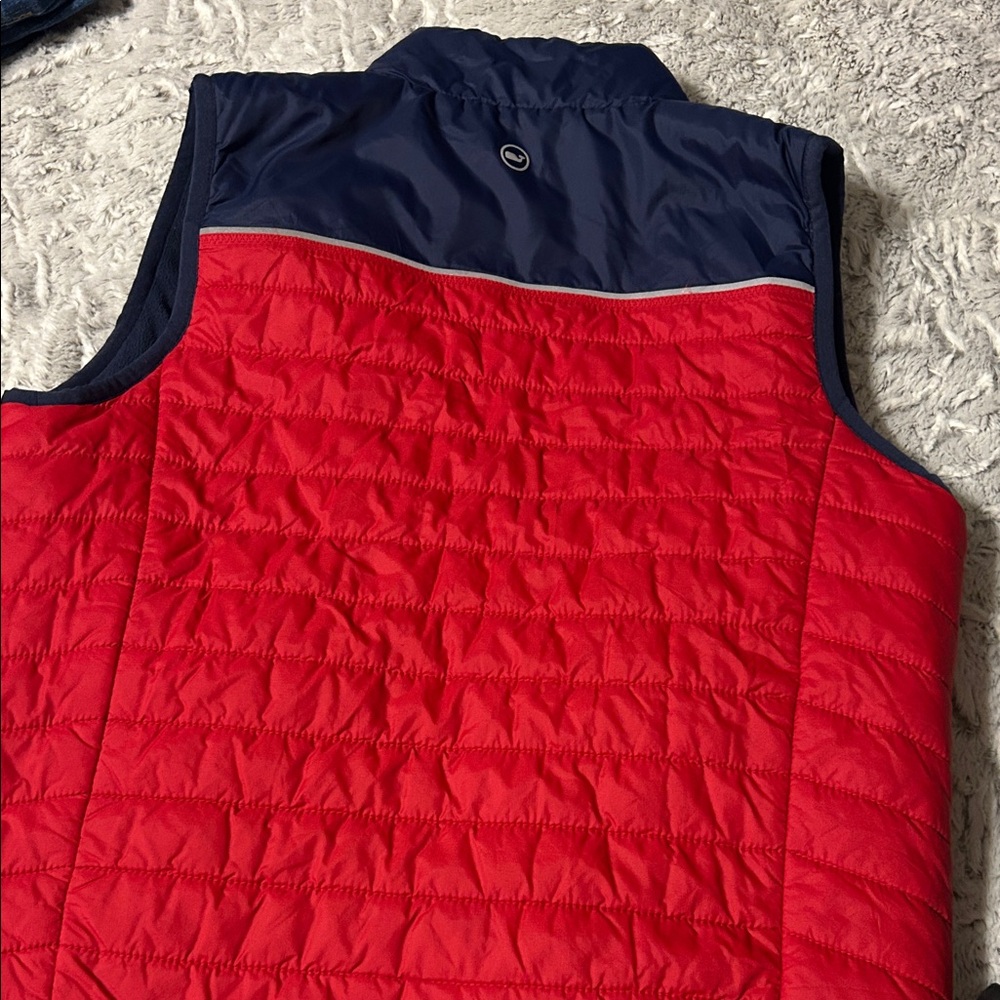 Vineyard Vines boys Red and Blue Quilted Vest - Picture 4 of 4